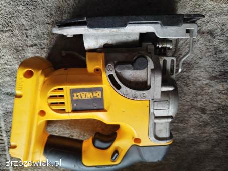 Sprzedam wyrzynarke DeWalt