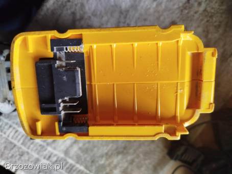 Sprzedam wyrzynarke DeWalt