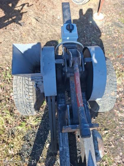 Łuparka do drewna bezwładnościowa