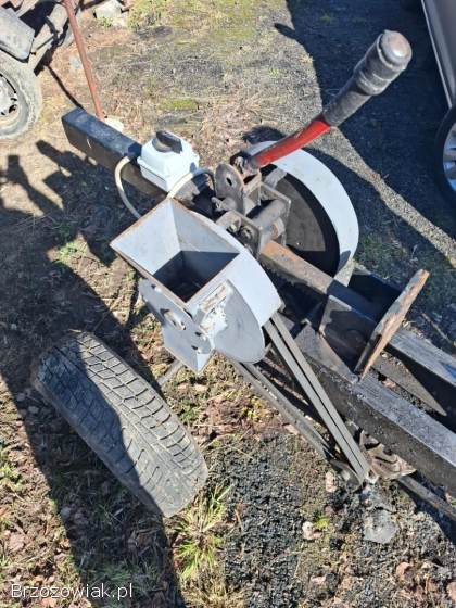 Łuparka do drewna bezwładnościowa