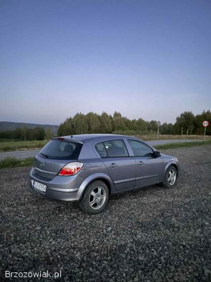 Opel Astra H 2004