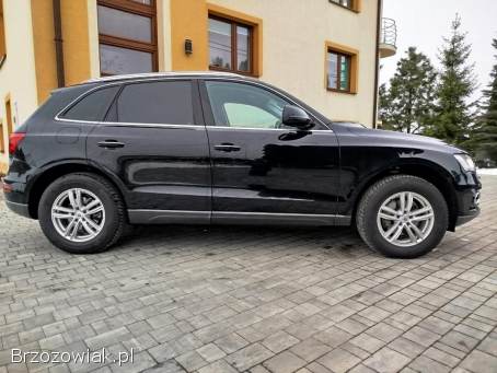 Audi Q5 S-LINE 2,  0TDI CR QUATTRO 4X4,  ledy skora,  navi,  hak,  2015 rok