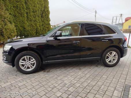 Audi Q5 S-LINE 2,  0TDI CR QUATTRO 4X4,  ledy skora,  navi,  hak,  2015 rok