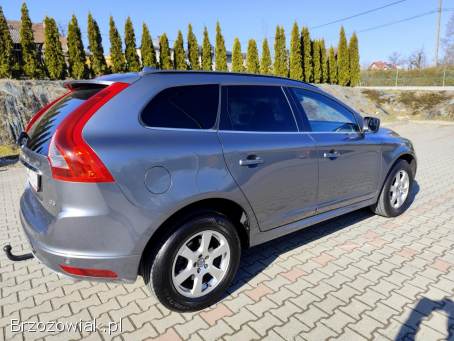 Volvo XC 60 Lift 2.  0 D3 2017