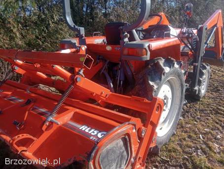 Kubota 4x4 stan mega jak nowy 24 km wspomaganie kierownicy