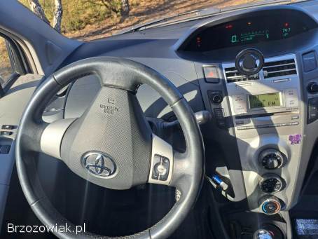 Toyota Yaris 2 2008