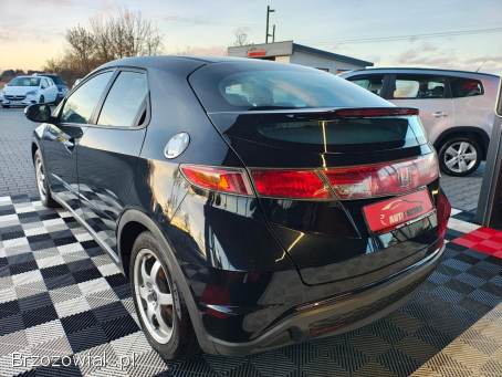 Honda Civic 159 tys Km s.  bdb 2008