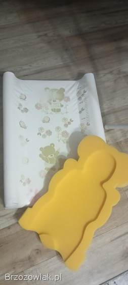 Niemowlęca wanienka ze stojakiem +przewijak i gąbka