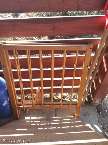 Łóżeczko drewniane