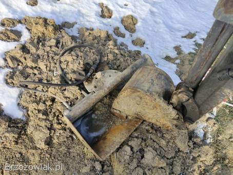 Minikoparka Volvo EC15B