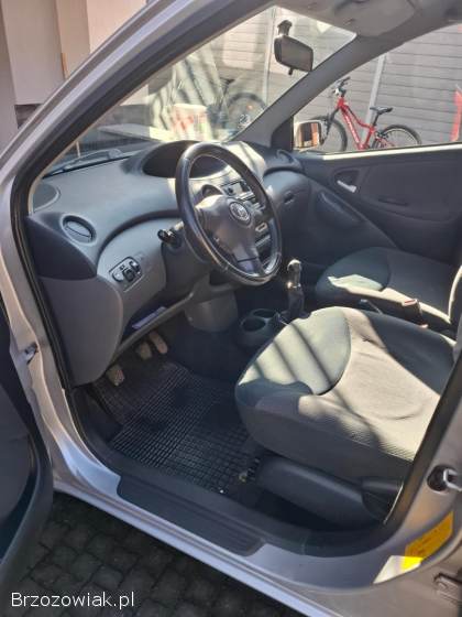 Toyota Yaris 2004