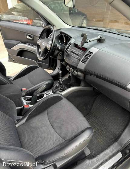 Mitsubishi Outlander 2.  0 DID Instyle 2010