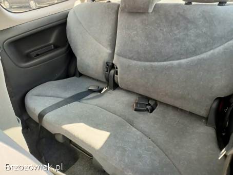 Toyota Yaris 1.  0 00r 2000