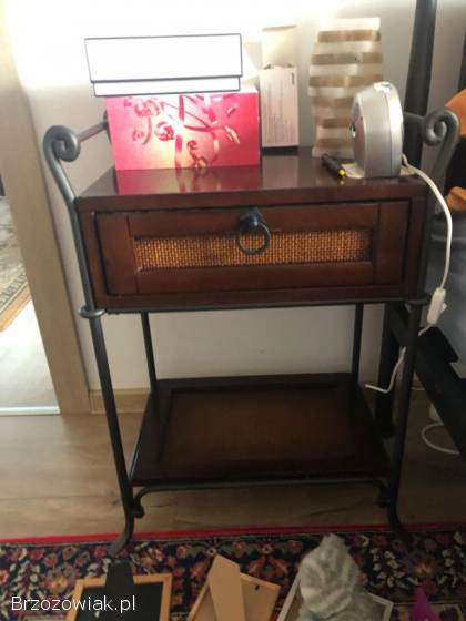 Łóżko włoskie dwie szafki drewno metal rattan