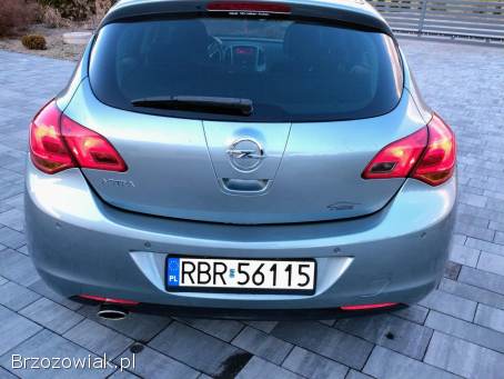 Opel Astra Z Niemiec  2011