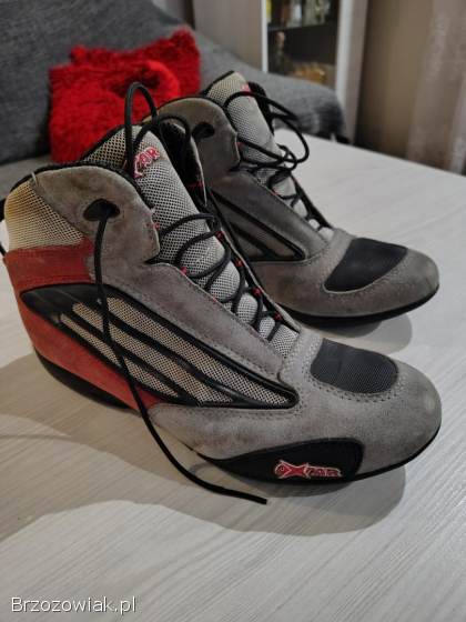 Odzież motocyklowa męska.