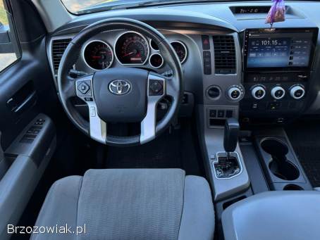 Toyota Sequoia 5,  7iV8 381KM 4x4 2017