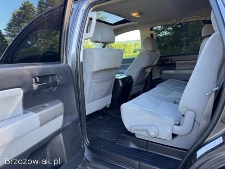 Toyota Sequoia 5,  7iV8 381KM 4x4 2017
