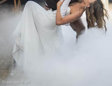 Suknia ślubna kwiaty 3D koronka