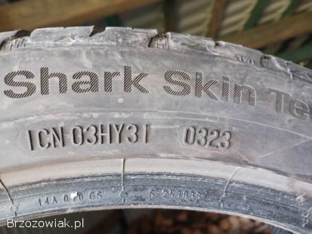 Opony uniroyal 17 225/45 jak nowe