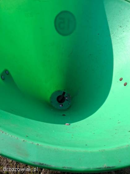 Rozsiewacz nawozów lejek 350l