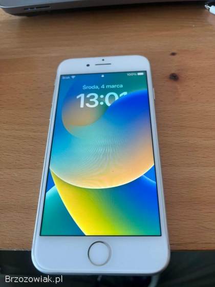 Sprzedam używanego Iphona 8