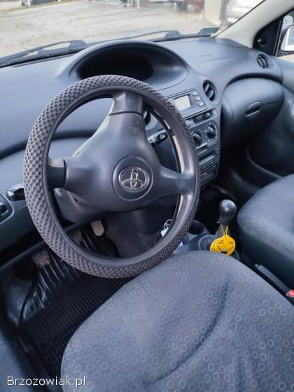 Toyota Yaris 2003