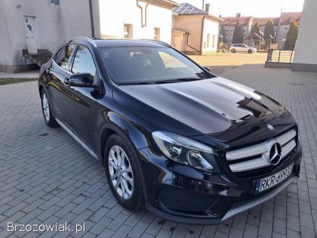 Mercedes-Benz GLA 1.  6 156KM 2015