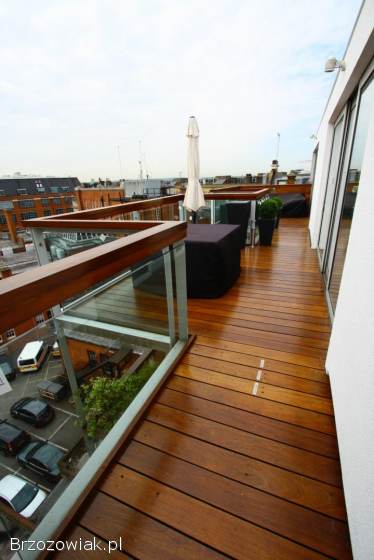 Cyklinowanie,  Układanie Parkietów i Paneli – Przywróć Blask Swojej Podłodze!  ✨