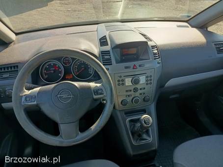 Opel Zafira 1.  9CDTI 101km 05 2005