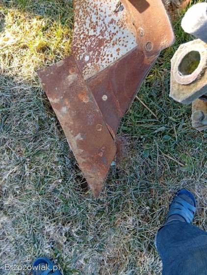 Sprzedam sprzęt rolniczy.
