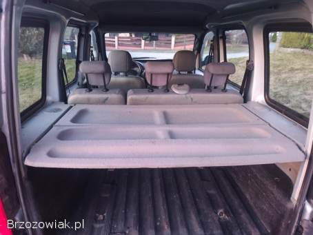 Renault Kangoo 1.  5 DCI 5 osób 2004