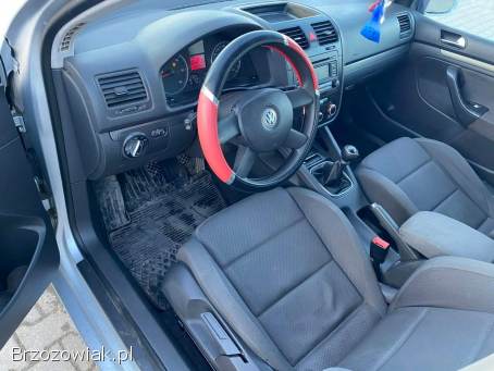 Volkswagen Golf 2004