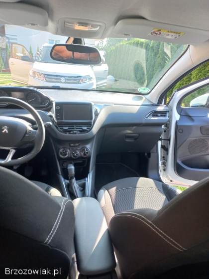 Peugeot 208 2016