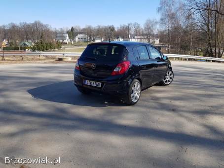 Opel Corsa D 1.  4 101KM 2010