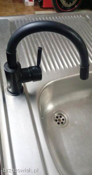 Zlew jednokomorowy z baterią