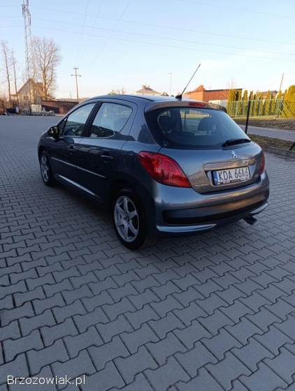 Peugeot 207 1.  6 HDi 5 drzwi 2006