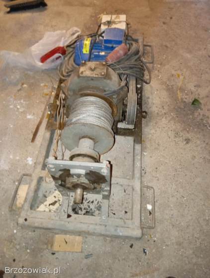 Skrzynia oraz wyciąg budowlany