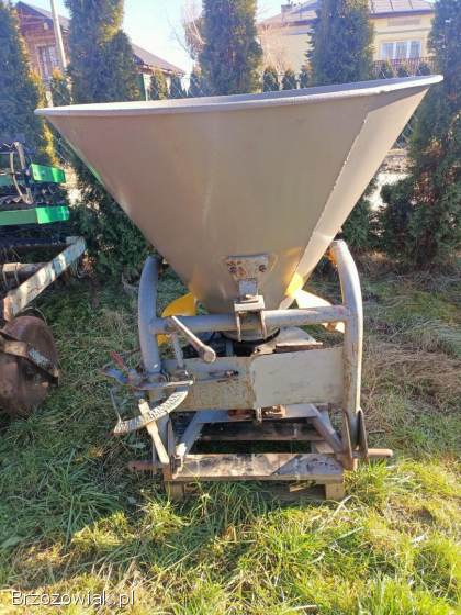 Rozsiewacz do nawozów Lejek