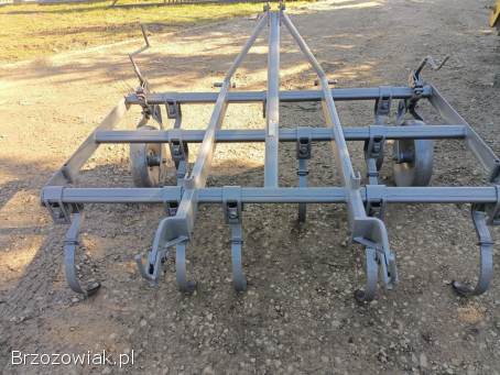 Kultywator 1.  8 metra do C330 T25