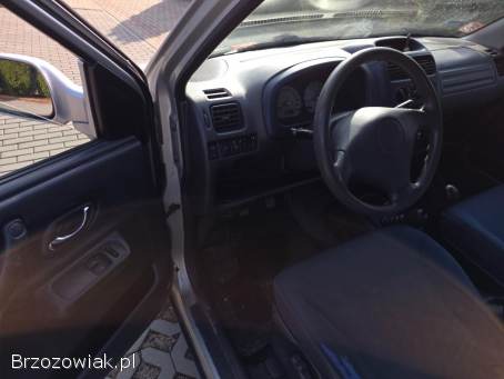 Suzuki Ignis 1.  3  2002