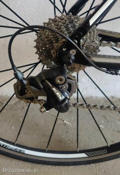 TREK MADONE 3.  1 full CARBON perfekt stan Shimano 105 piękny 52 cm