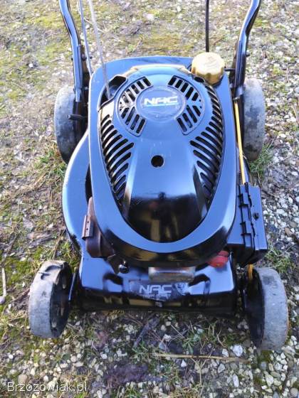 Kosiarka spalinowa z napędem