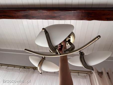 Lampa sufitowa żyrandol mosiądz 3 białe klosze