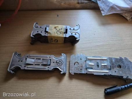 Wieszaki grzybkowe 18cm łączniki krzyżowe i wzdlużne profili cd60