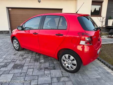 Toyota Yaris 1.  3 benzyna  2009