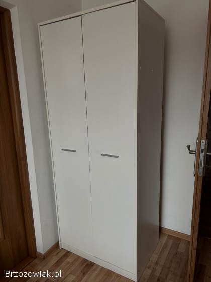 Biały komplet mebli -  szafa i komoda