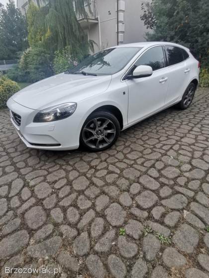 Volvo V40 2015