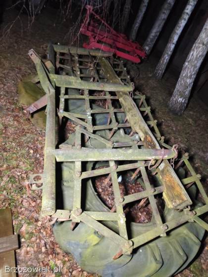 Ciągnik rolniczy Hanomag,  siewnik zbożowy Amazone,  brony,  przyczepa