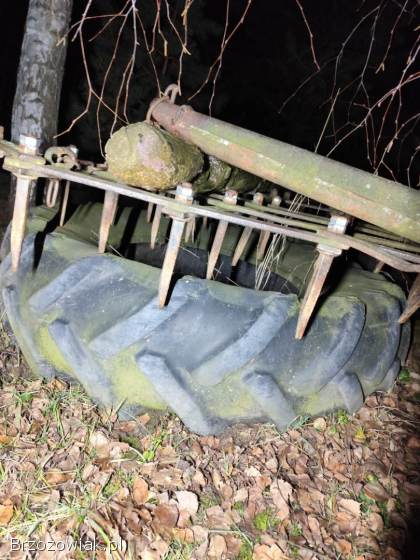 Ciągnik rolniczy Hanomag,  siewnik zbożowy Amazone,  brony,  przyczepa